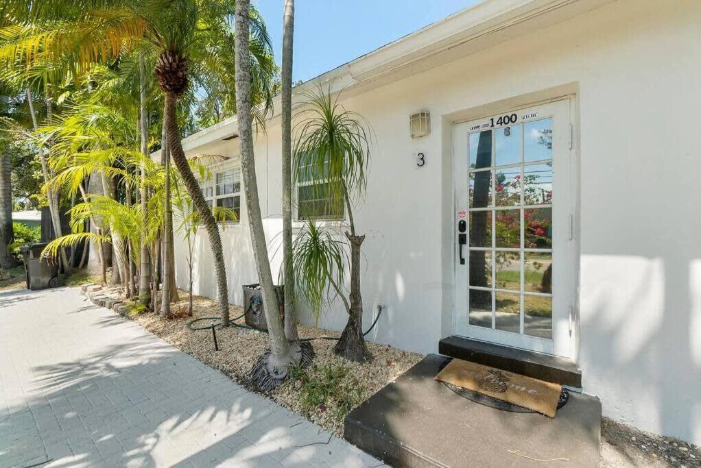 Walk To Las Olas Banyan Room Palm Paradise Inn フォート・ローダーデール エクステリア 写真