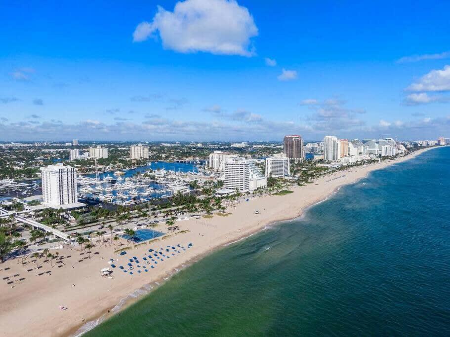 Walk To Las Olas Banyan Room Palm Paradise Inn フォート・ローダーデール エクステリア 写真