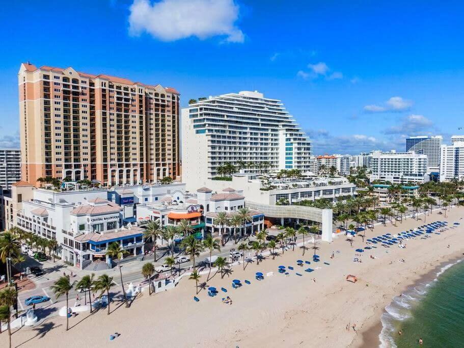 Walk To Las Olas Banyan Room Palm Paradise Inn フォート・ローダーデール エクステリア 写真