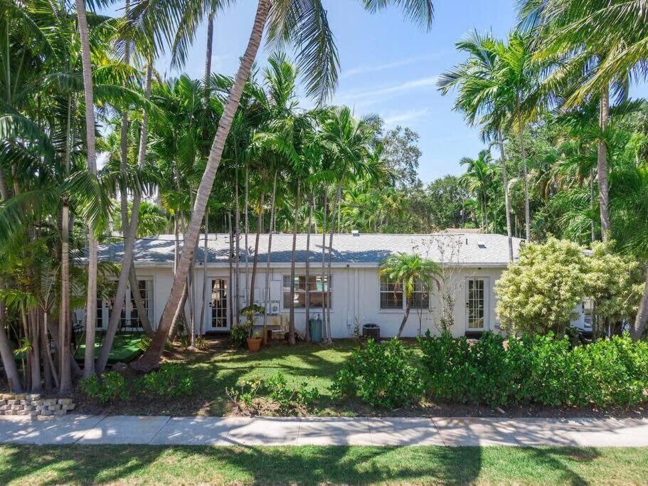 Walk To Las Olas Banyan Room Palm Paradise Inn フォート・ローダーデール エクステリア 写真
